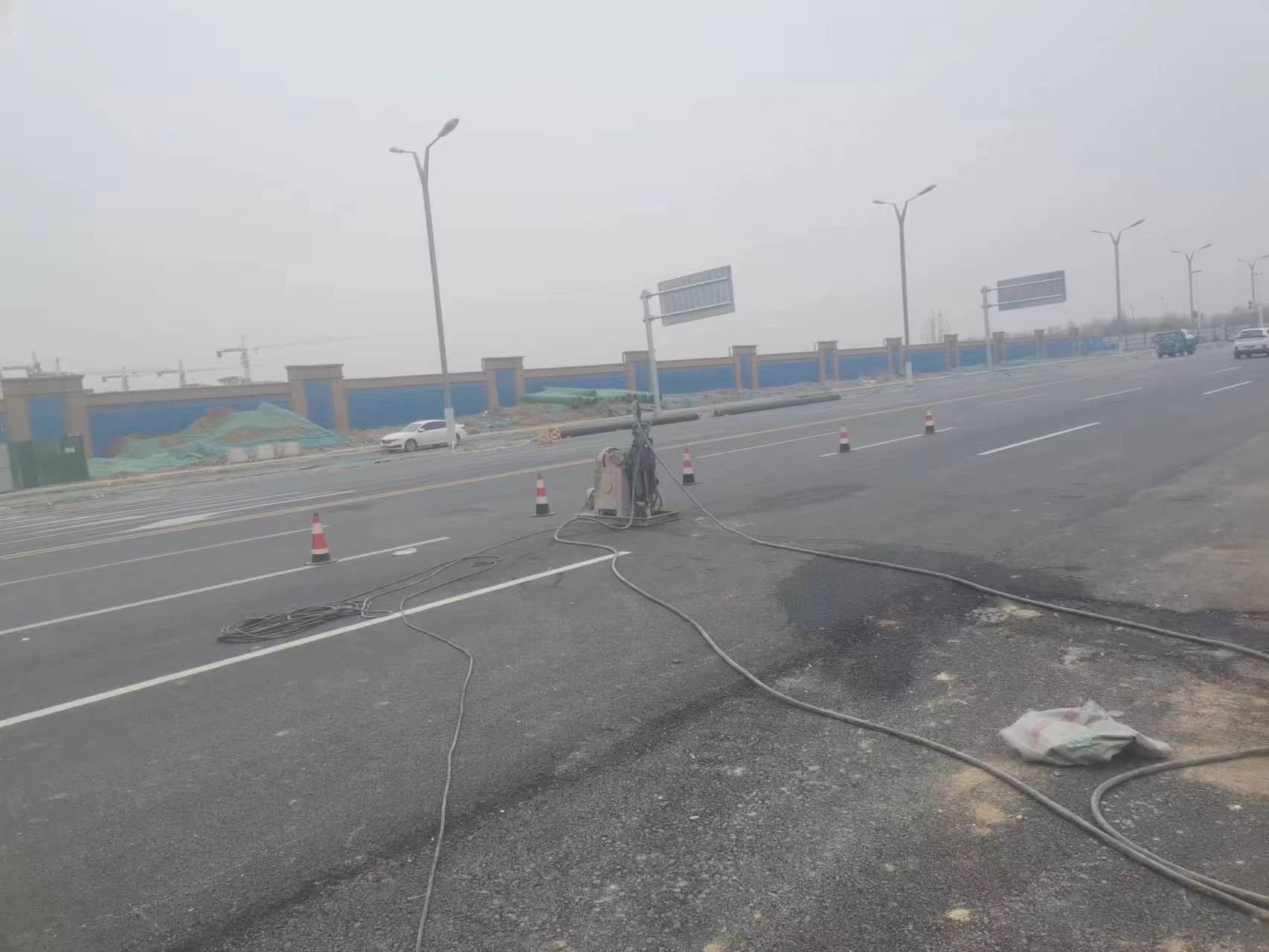 万城镇马路注浆