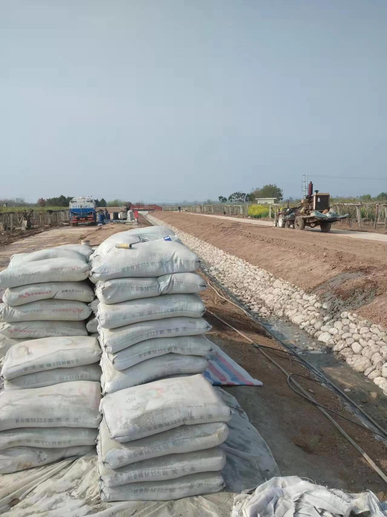 万城镇小导管注浆